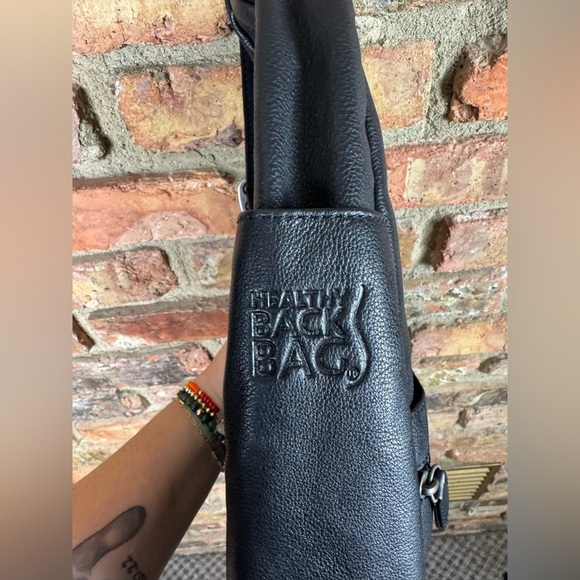 Black Healthy Back Bag - Picture 2 of 5